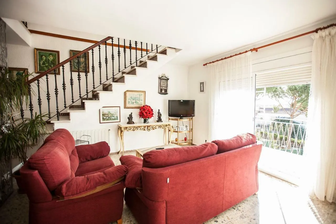3 Carrer Puig I Cadafalch Hotel Lloret de Mar