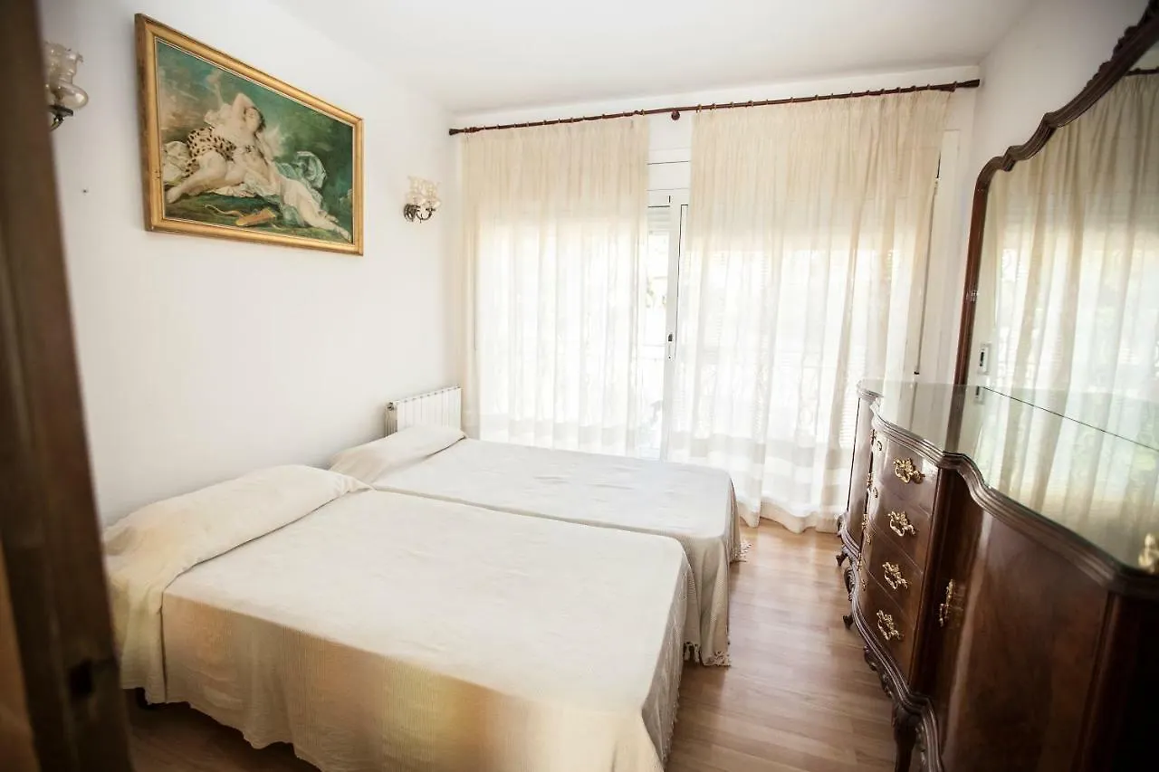 3 Carrer Puig I Cadafalch Hotel Lloret de Mar